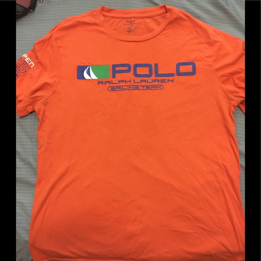 Tee shirt